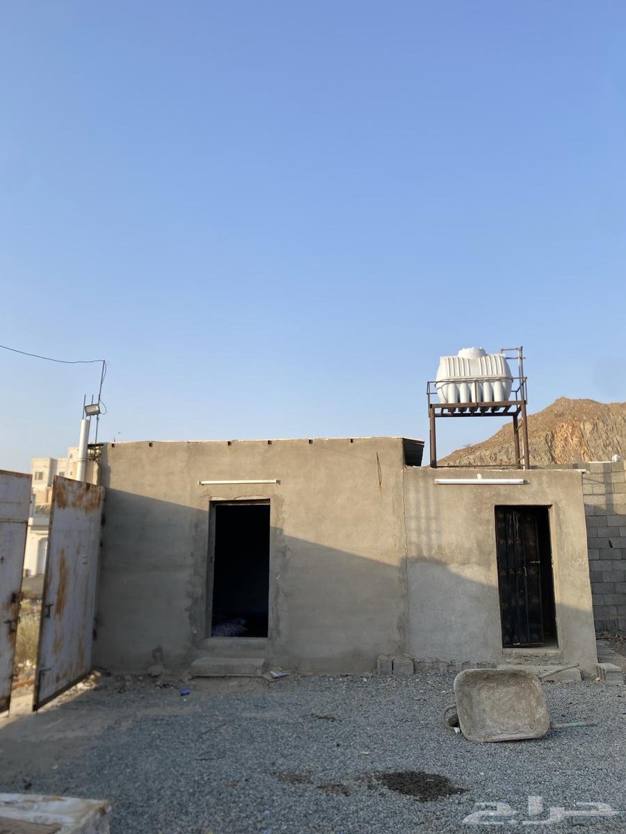 للايجار حوش وغرفه ودوره مياة64151225014273111