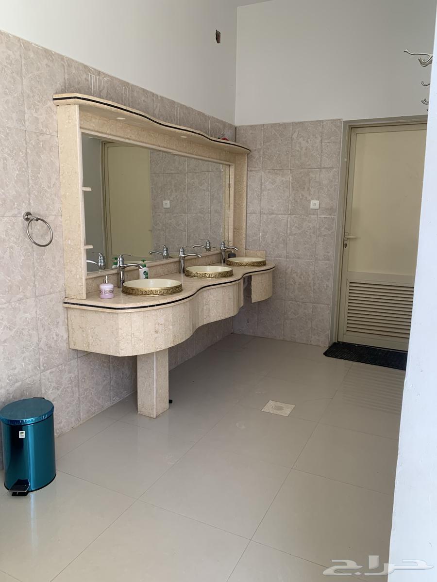 Rest area for sale and for annual, monthly, and daily rent at the best prices in Rumah64151685706882110