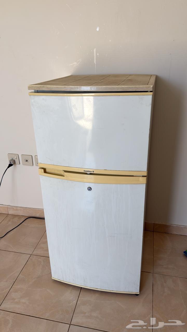ثلاجة 12 قدم بحالة ممتازة للبيع64613545305857111