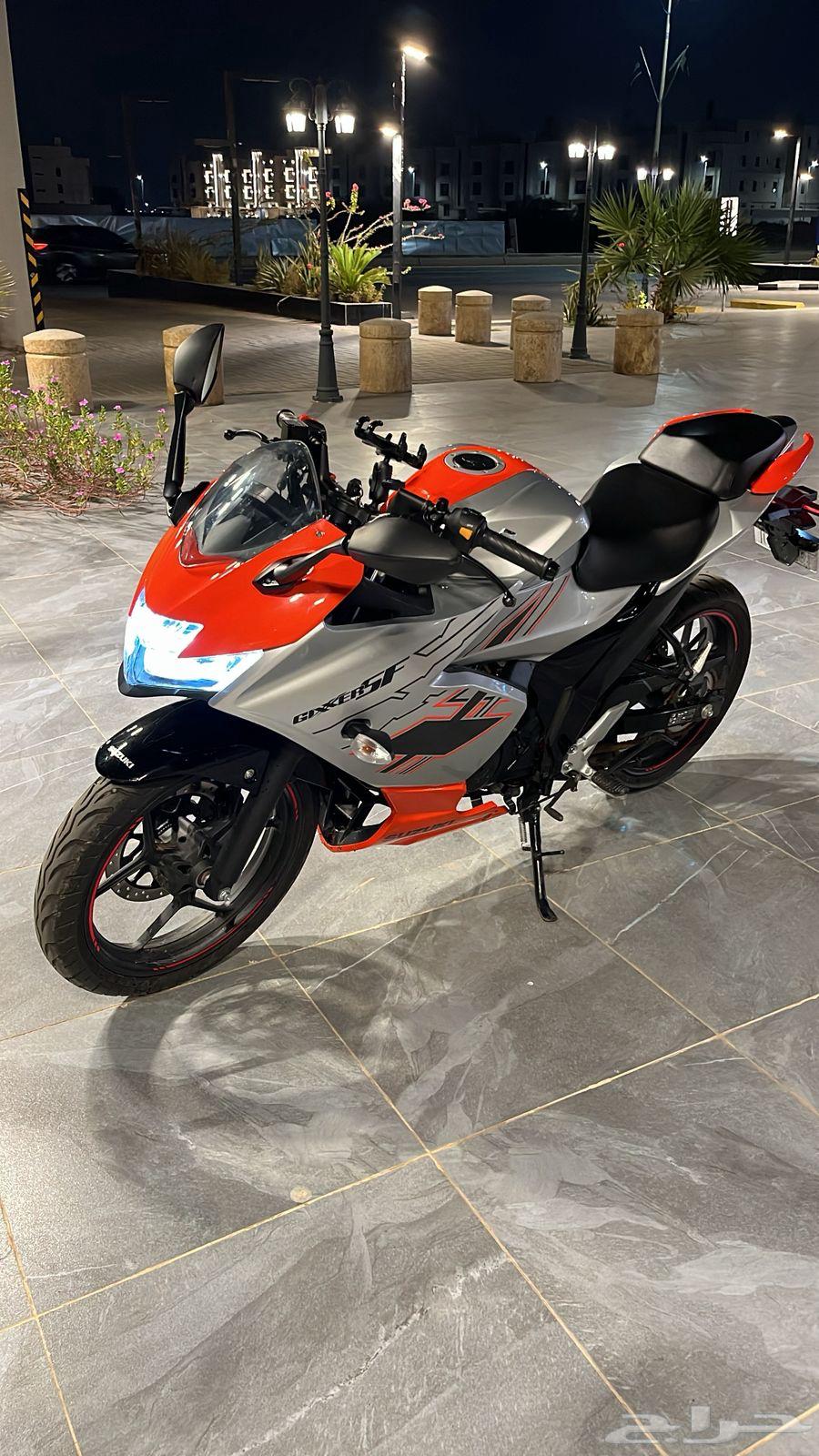 دباب سوزوكي ريس جكسر 150 GIXXER SF64578103230339113