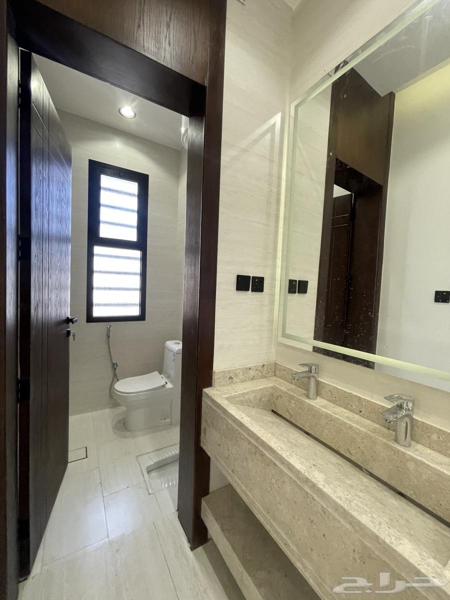 للبيع شقق ارضيه وعلويه 6 غرف من 600 الف ابها ح الموظفين64151688337027114