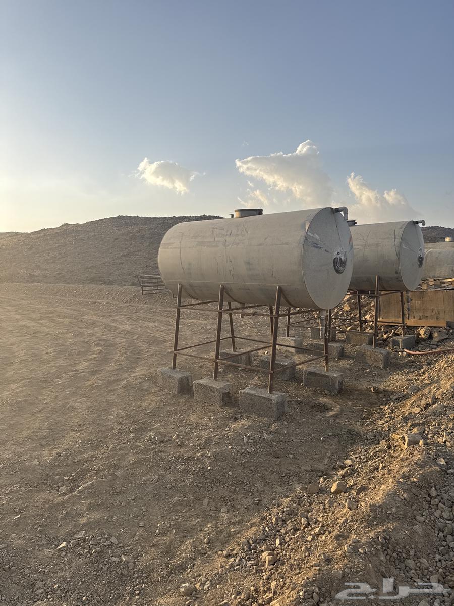 2 خزانات للبيع حديد قوي بيع مستعجل سمح64557234320898110