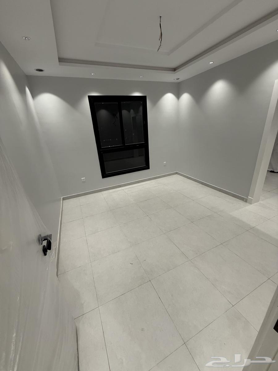 شقة جديدة للإيجار حي الريان64151902189442114