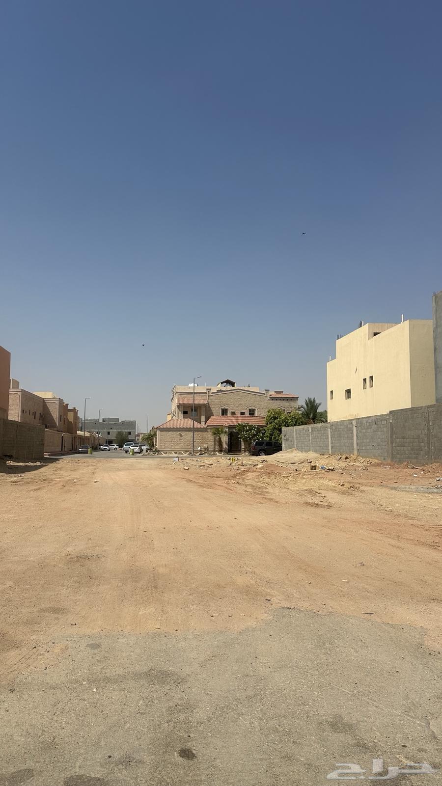 ارض للبيع