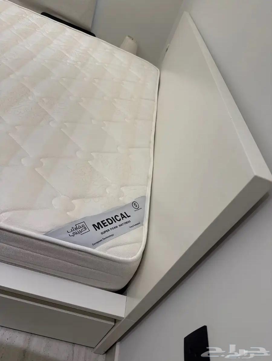 MALM bed frame IKEA - very good condition with 4 pull-out drawers64458363618562112