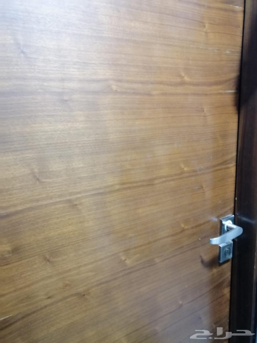 Need a person who has accommodation and wants a roommate64236348455043110