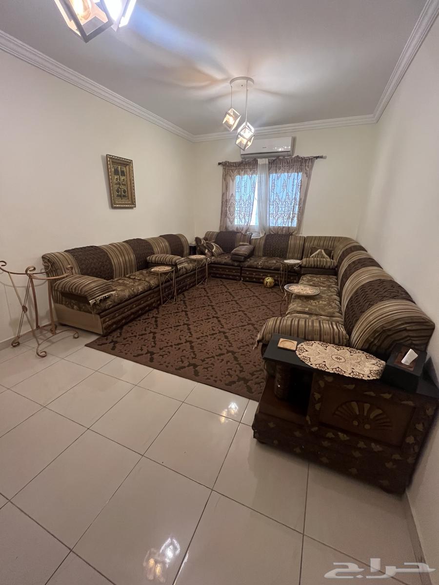 كنب مستعمل U للبيع64471567550466112