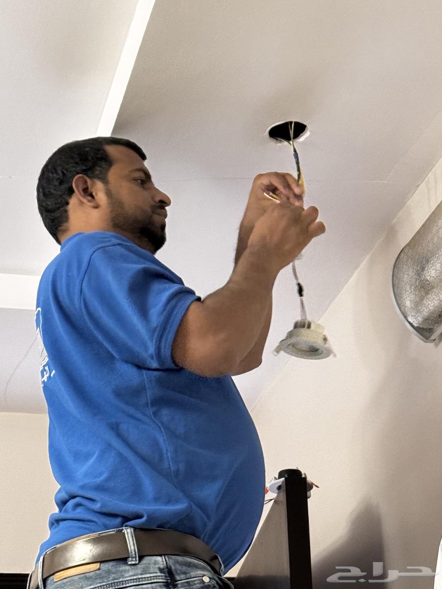 صيانة كهرباء منزلية ومحلات تجارية64176371400321112