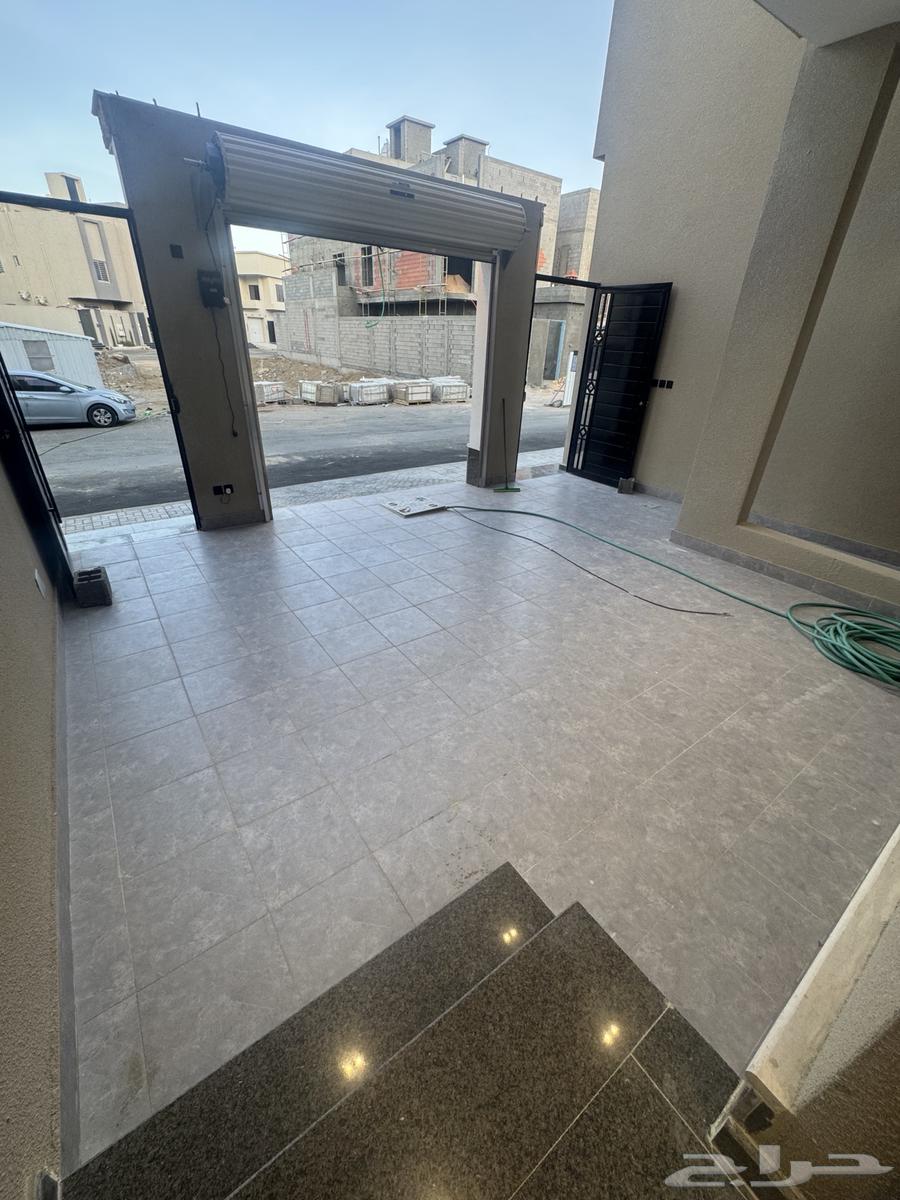 للبيع ادوار تمليك أرضي 6غرف بمدخل سياره طريق ابها الخميس64152129041411113
