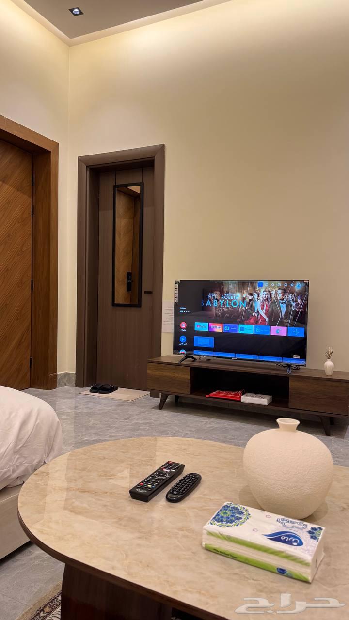 استديو حي النرجس للايجار اليومي64152128183042113
