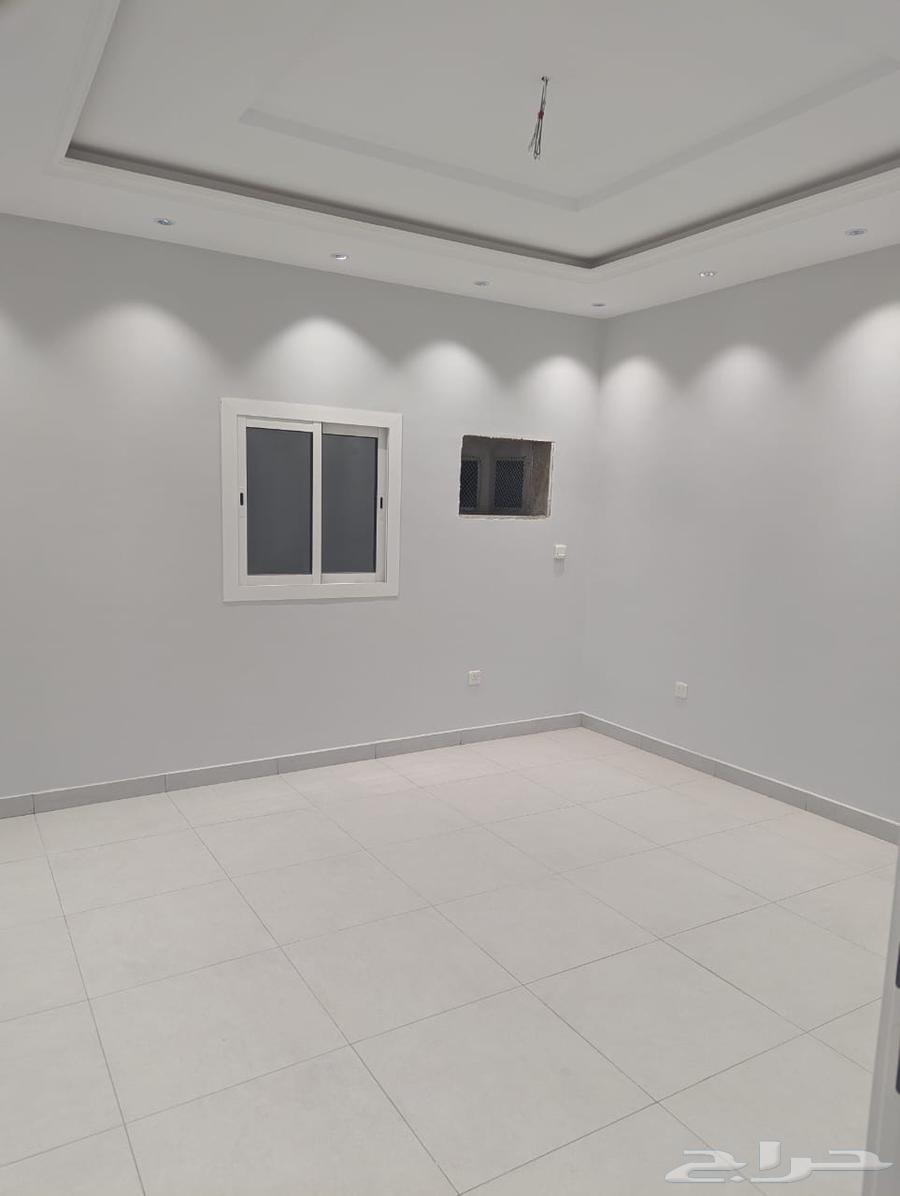 شقة جديدة للبيع حي الريان64152548958851111
