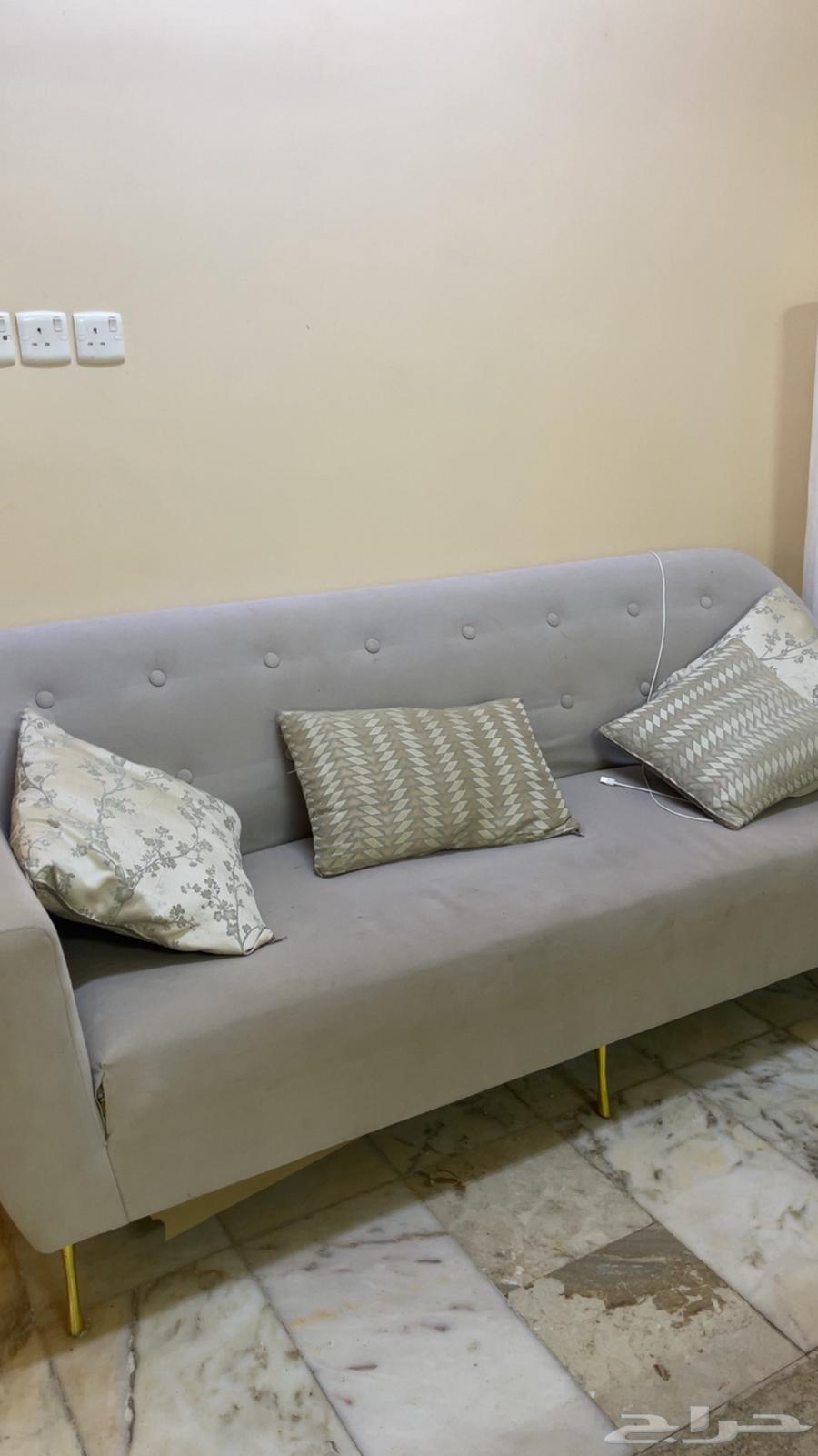 كنب و طاوله64667611077635110