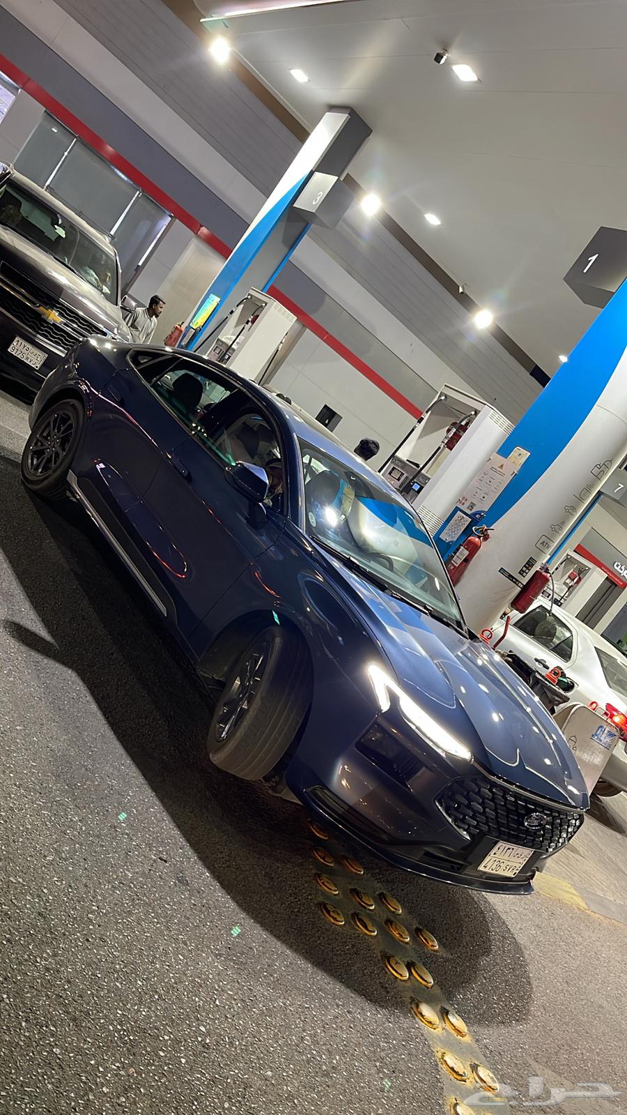 Car and delivery service ..64178202741507110