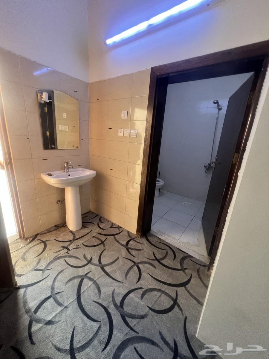 منتجع سياحي شهري في حي المثناة مكون من غرفة وحمام ومطبخ64152760408449110