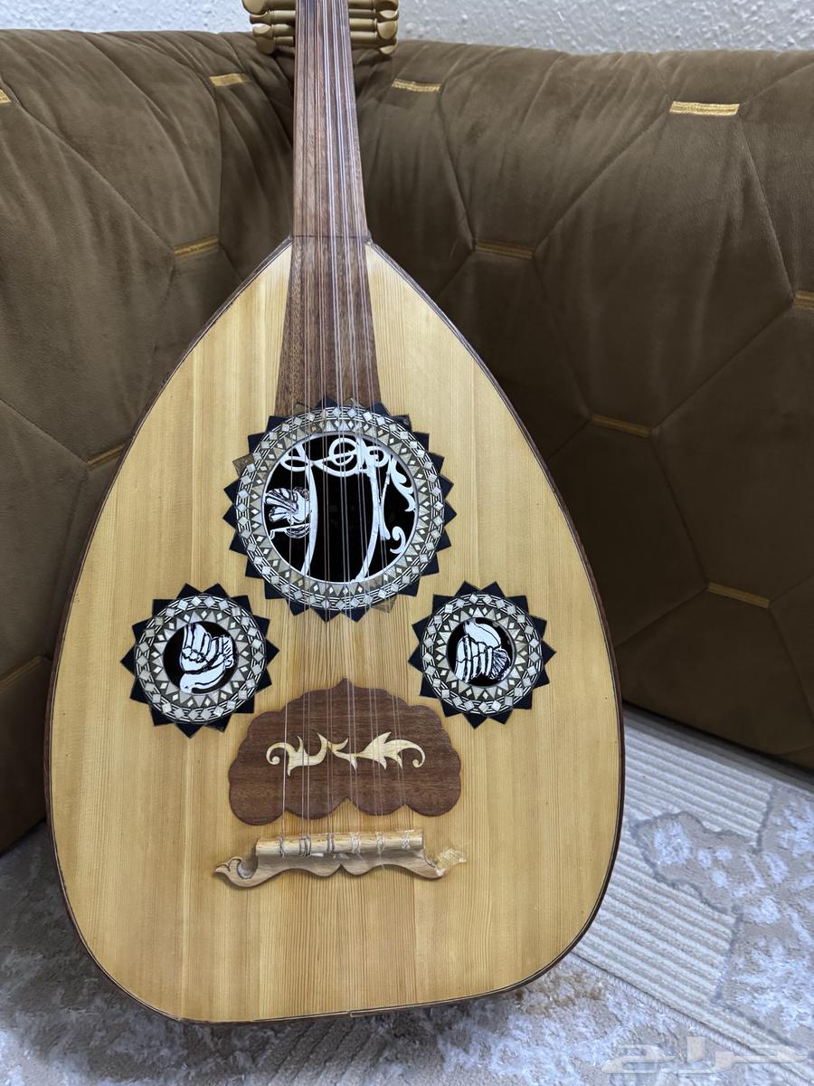 Oud. Very, very old Mahmoud Jamil Egyptian, clean and with spark64405513994114110