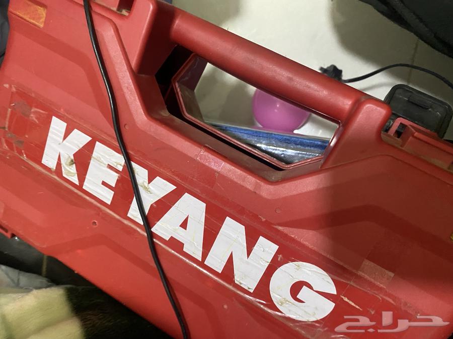 Battery drill with its bag64584799599107111