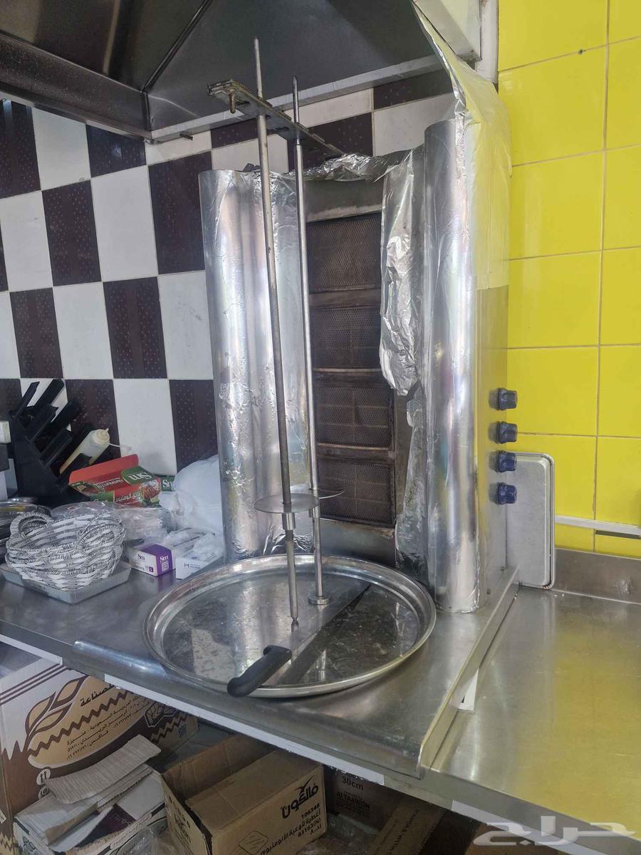 للبيع معدات بروست و شاورما و همبرجر سندويتشات64505329218689114