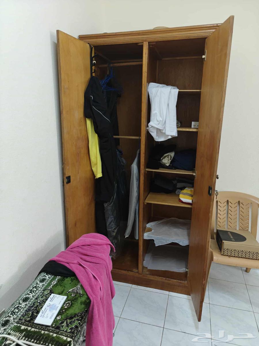 سرير خشب بالمرتبه ودولاب وكومودينو وثلاجه64594442549378114