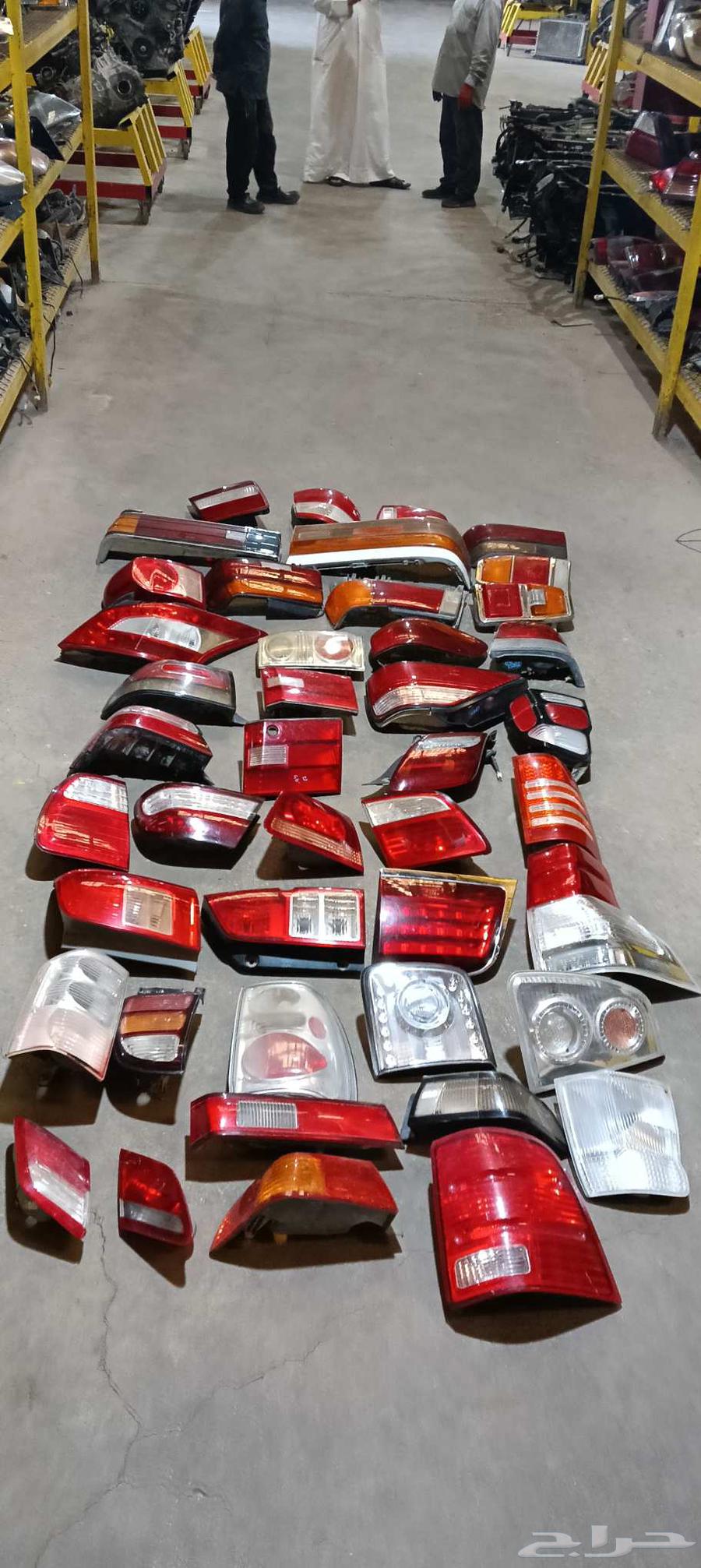 تشليح قطع غيار سيارات اسطبات خلفي جميع انواع السيارات وكال64589129144323113