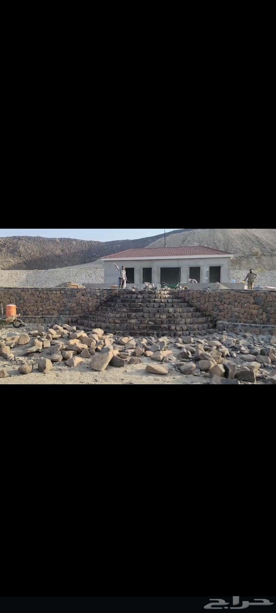 ابو صالح مقاول حجر وردميات وتربه زراعيه وجميع المواد رباريب64373311816195110