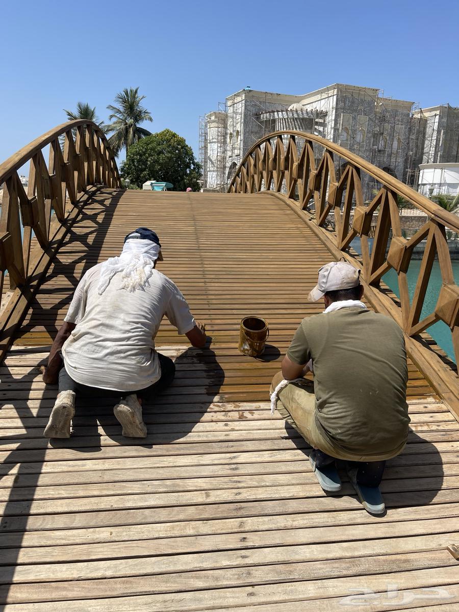 دهان الأبواب والديكورات الخشبيه والبرجالات والاعمده64179642340865111