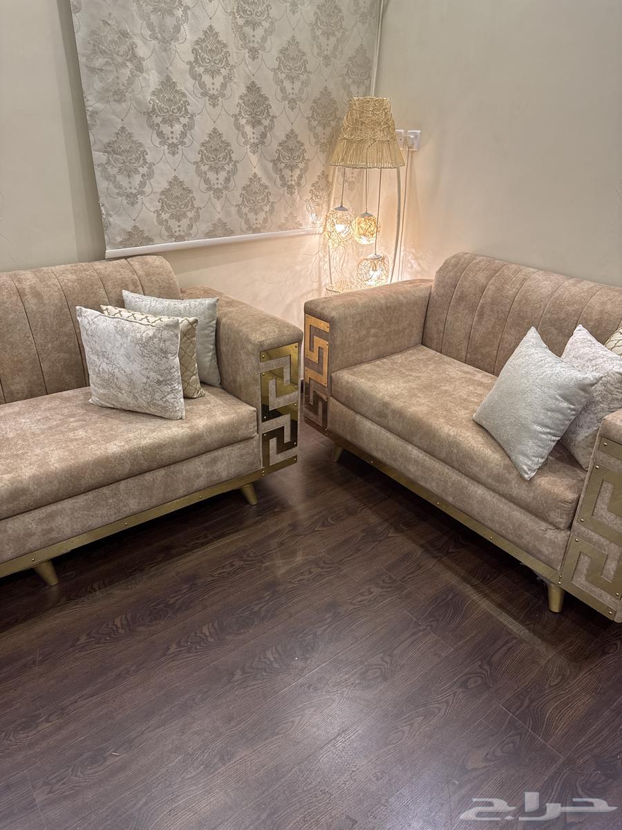 كنب للبيع طقمين الاول 5قطع والثاني 3 قطع شبه جديد64480647664385114