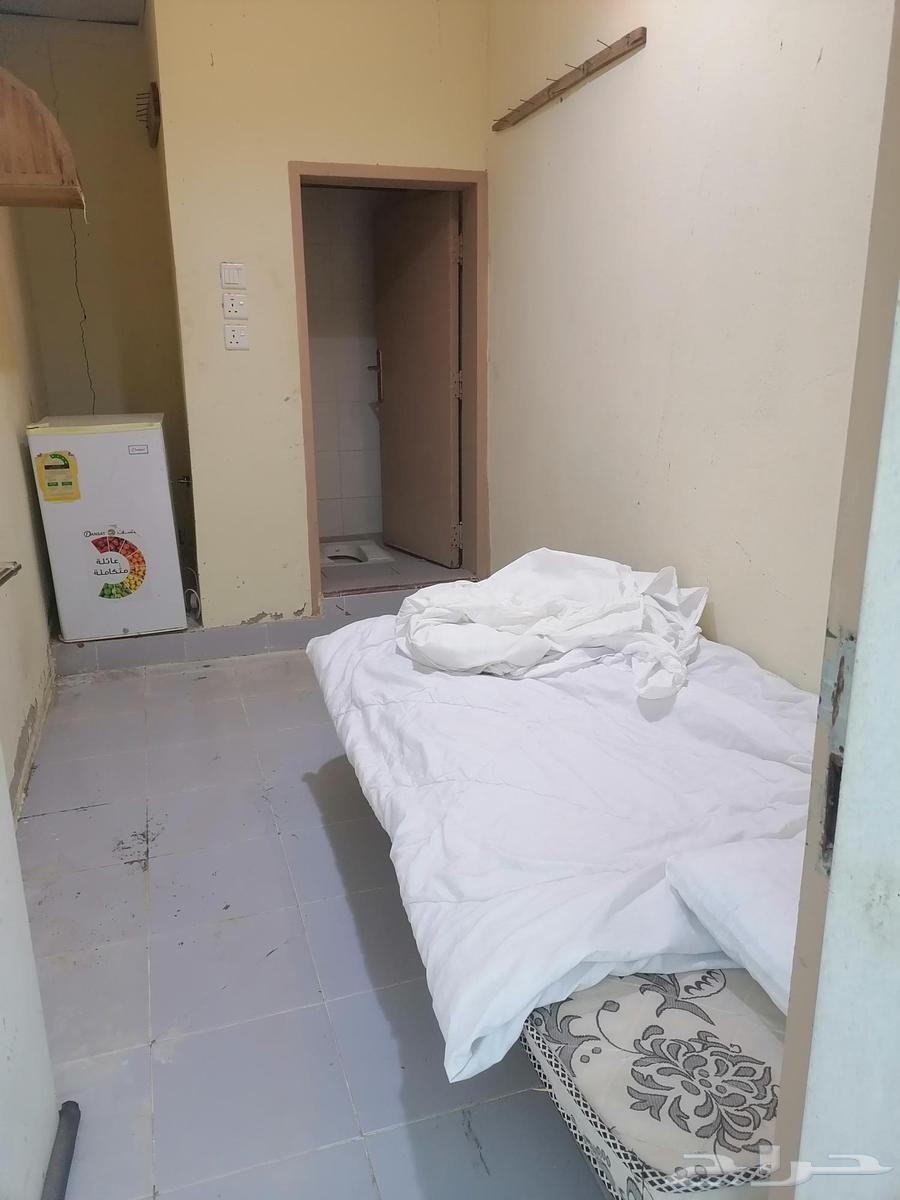 Guard room with rest area for rent in Um Dawhah, furnished64153048320515111