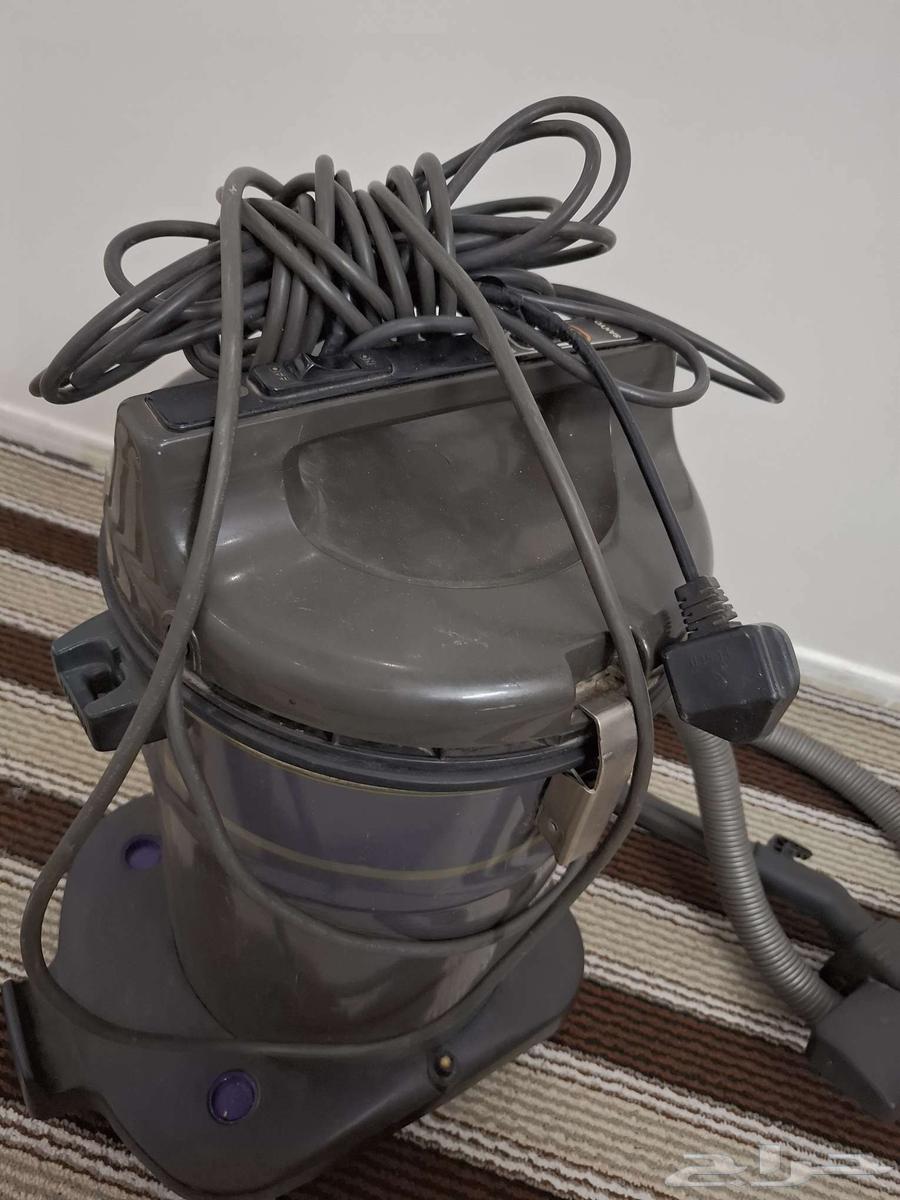 للبيع مكنسه كهربائيه سانيو ممتاز وشغال64581759742851111