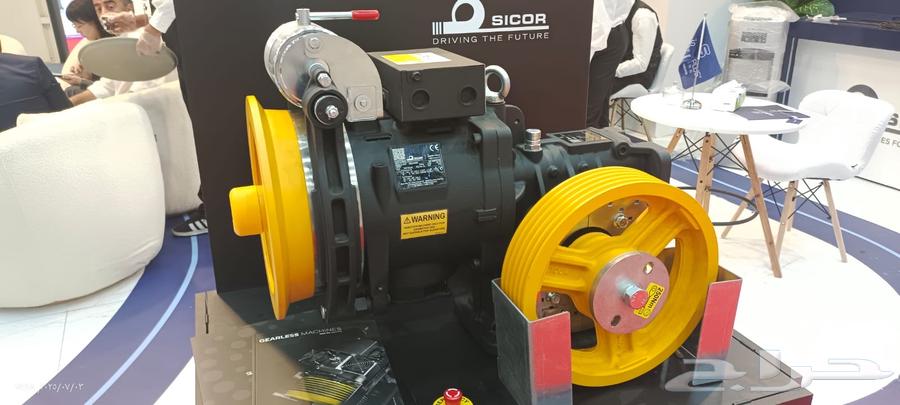 Elevator and Escalator Technician64179048890753113