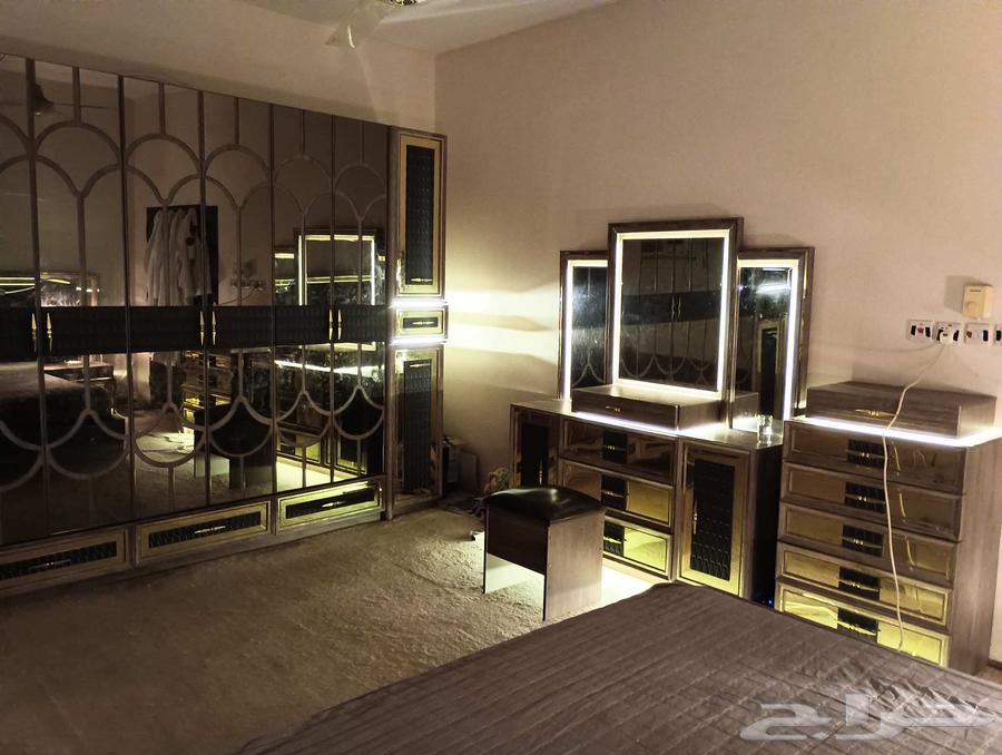 Complete and clean bedroom set, level 7 thousand for sale due to relocation64502029384195110