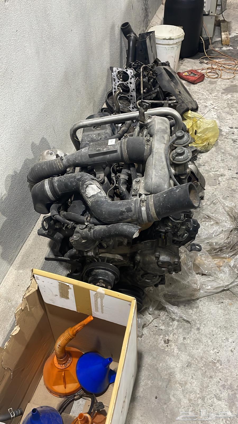 مكينة ايسوزو ومكينة ميستوبيشي64442761982977110