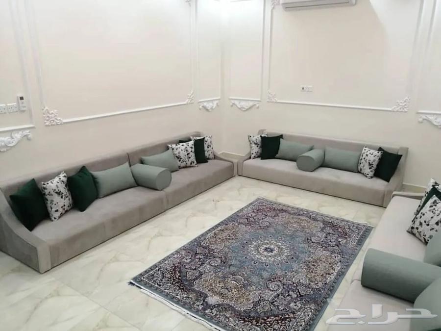 Curtain tailoring.64179854909058112