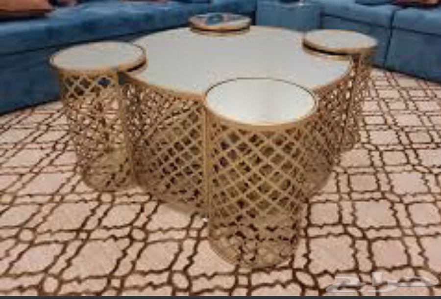 Custom-made table details64181318861570112