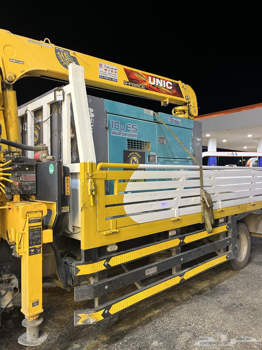 Dina and Crane Dina 3.5 Ton Loading In and Out of Riyadh for Rent64180046178691110
