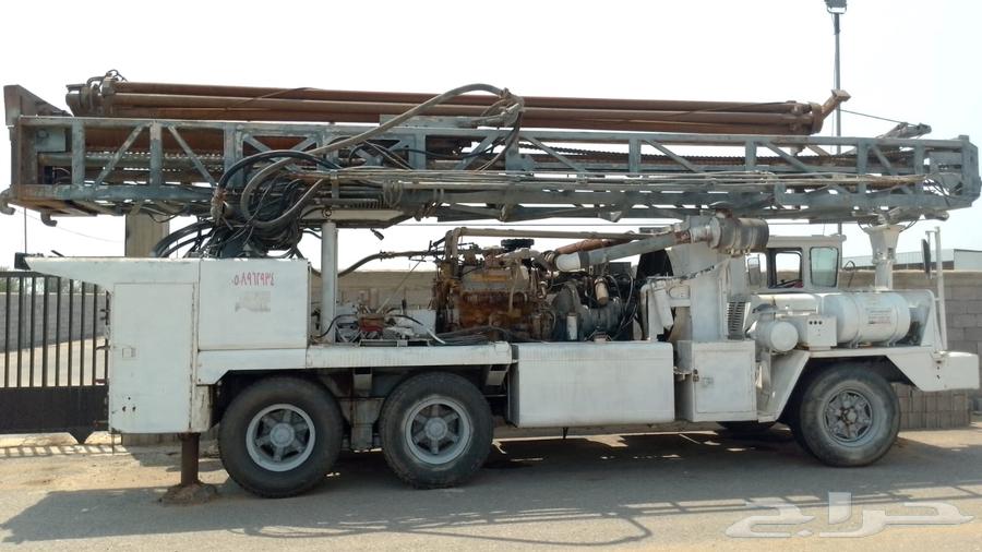 Artesian well driller, drilling rig, Al-Muzahimiyah, Riyadh64179855755010110