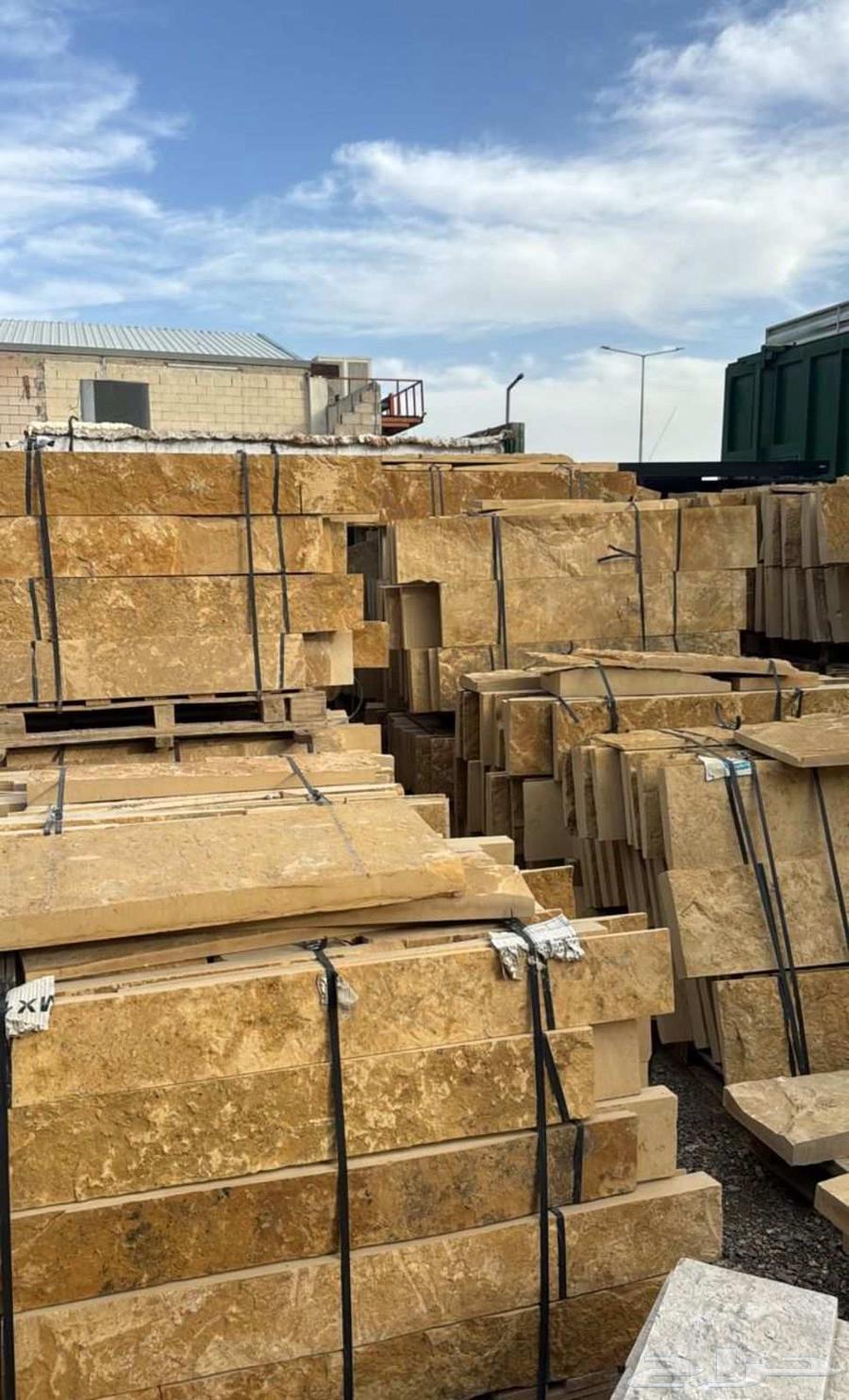 معلم حجر وجه الجبل64181317664259113