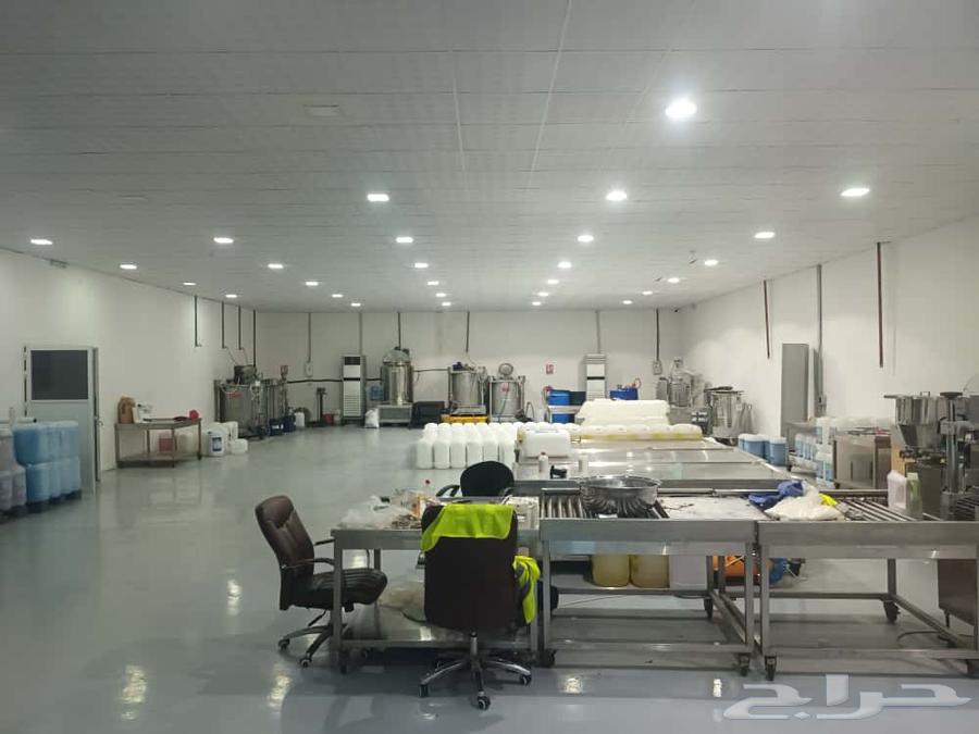 مصنع منظفات ومستحضرات تجميل للبيع بجده64622079063553111