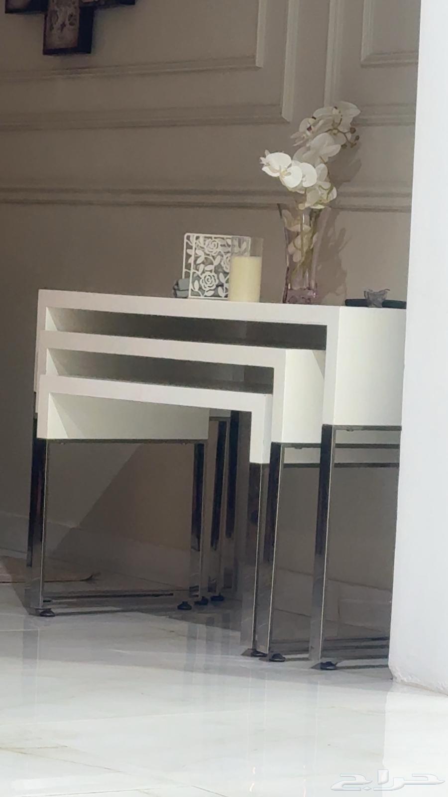 طاولة خدمه فخمه بحاله ممتازه قابل التفاوض64489017435266114