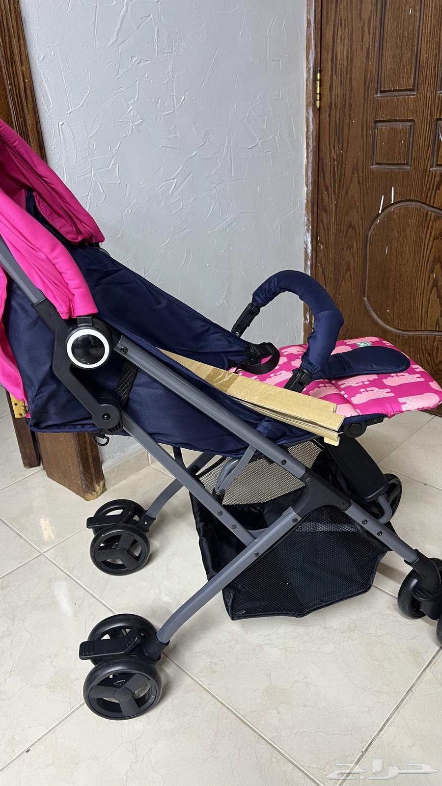 عربة أطفال لون وردي جديده مع كرتونها64500491366275114
