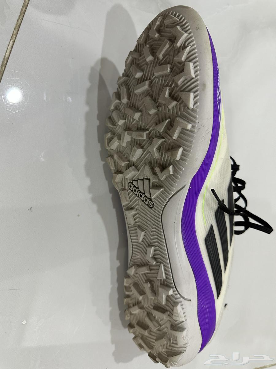 جزم كورة نايك اديداس اصليه للبيع64574565398275113