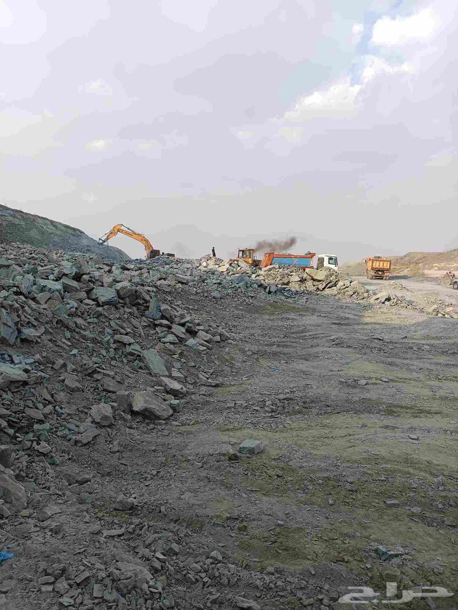 قصر اراضي وترحيل بجميع المعدات64182774738307111
