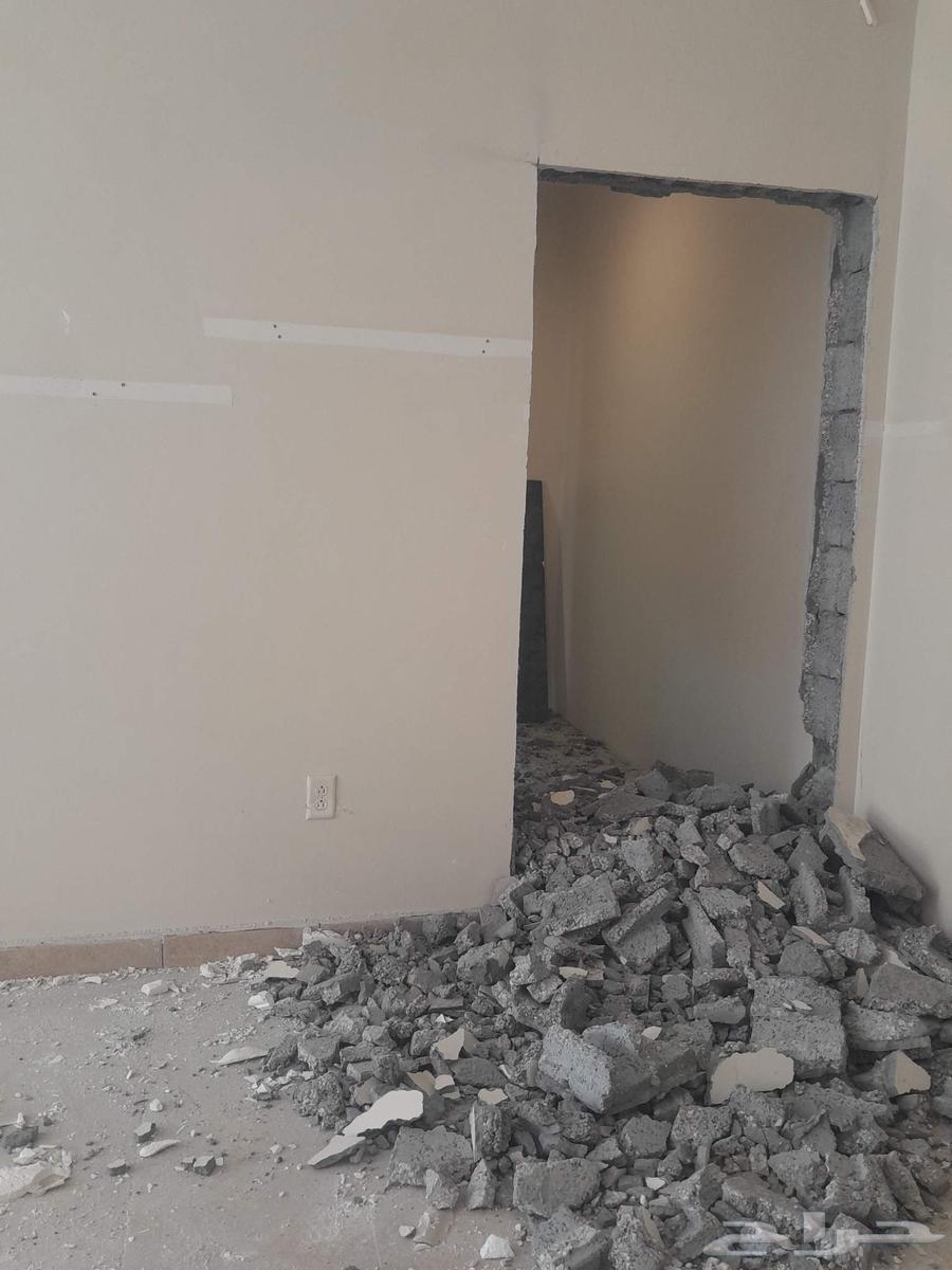 ترميم تشطيب بناء مجالس وملاحق عوازل اسطح64183438974722112