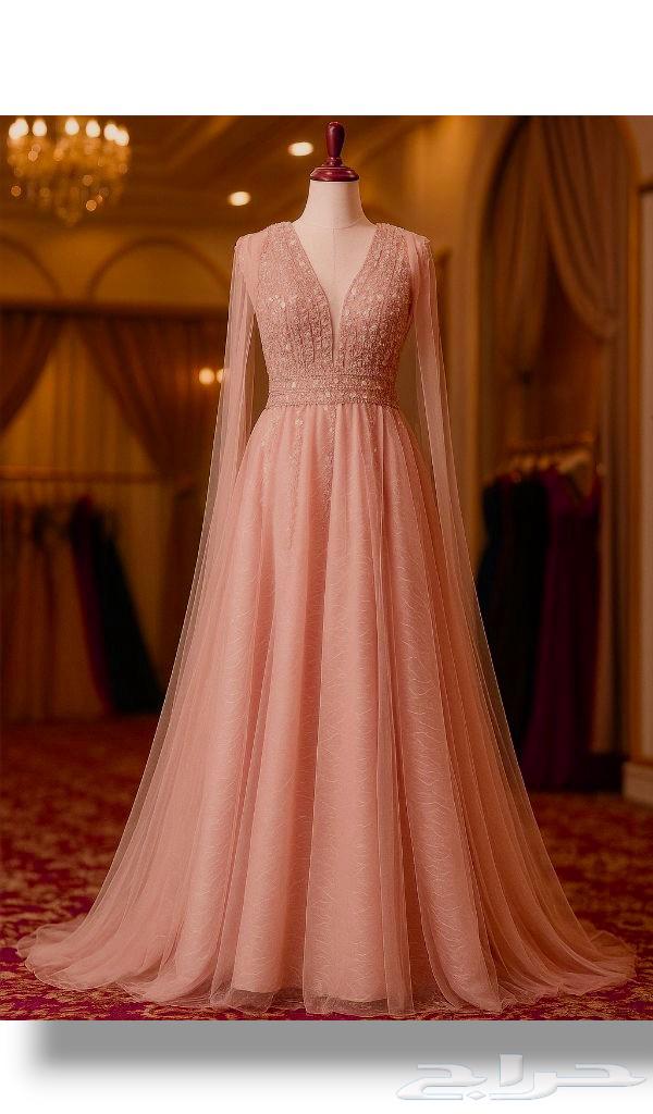 فستان أنثوي راقي بتفاصيل ناعمة للبيع (لبسه واحده)64552163391363110