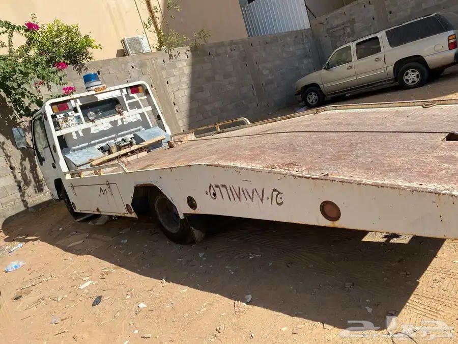 Flatbed service available 24 hours64182530275971110