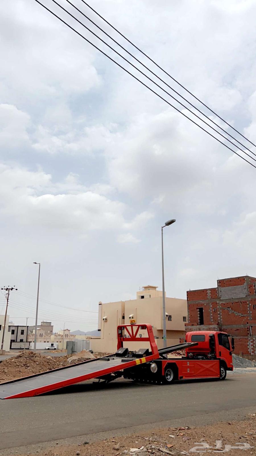 سطحة لنقل السيارات وتقدير الحوادث64184288834306110