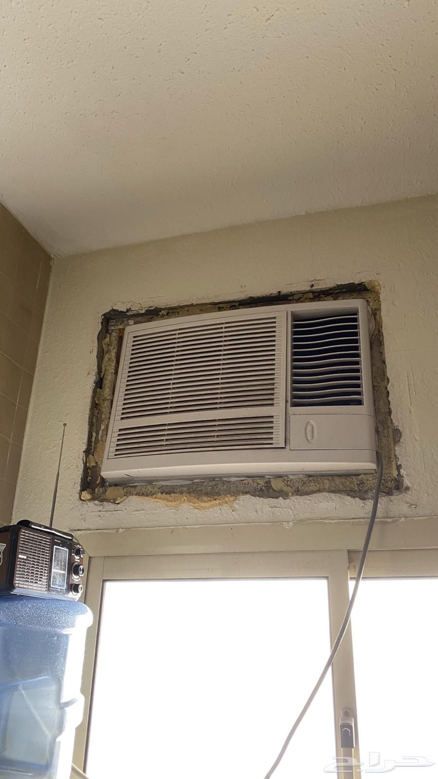 Used window air conditioners with very clean usage64184729684738110