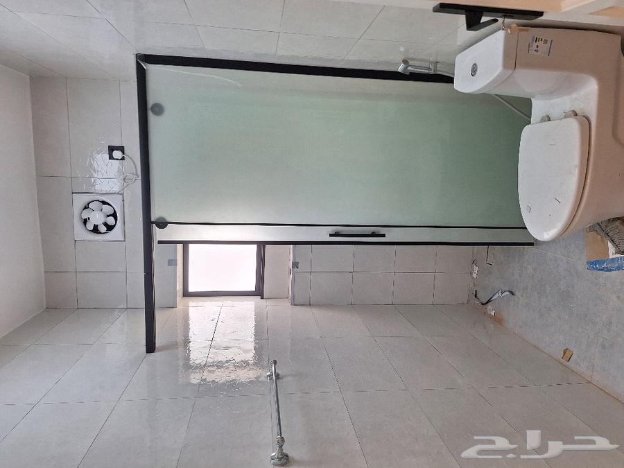 ابو ابراهيم معلم زجاج سكريت64184062952067111