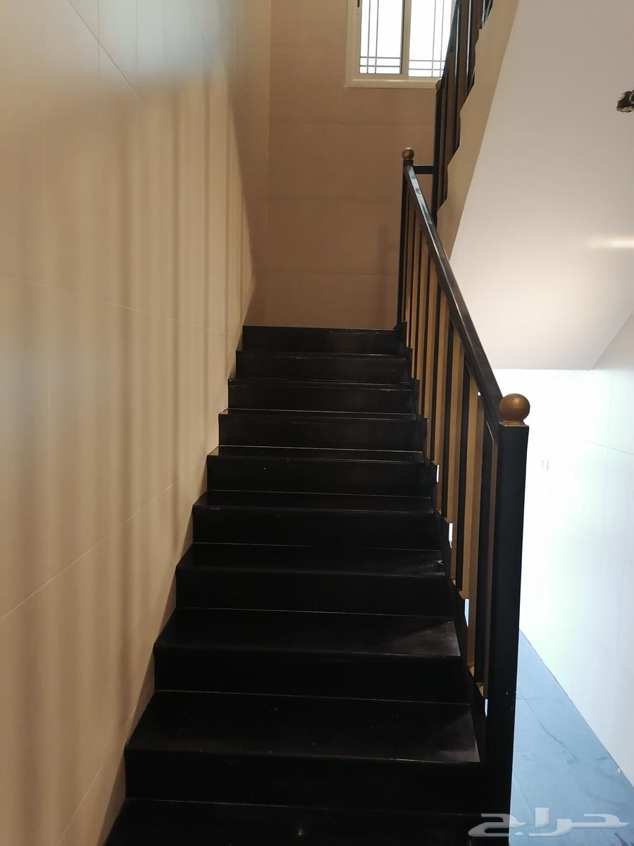 شقة للإيجار بحي الفرسان بالدمام64193316217730111