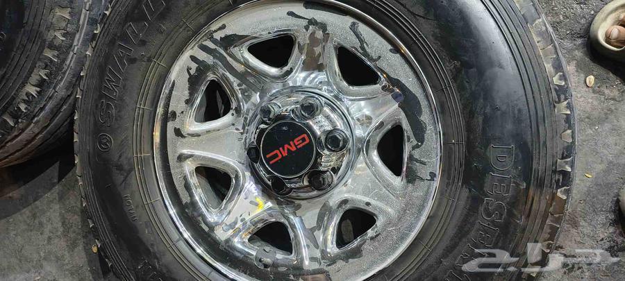 جنوط سلفرادو جمس اصلي وكاله مع كفرات بالون شبه جديد64585523513731110