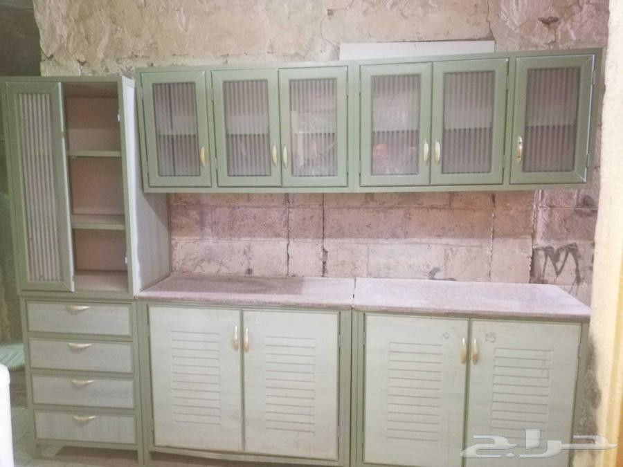 Green laminate kitchen for sale, missing one door, no defects64545274264834110